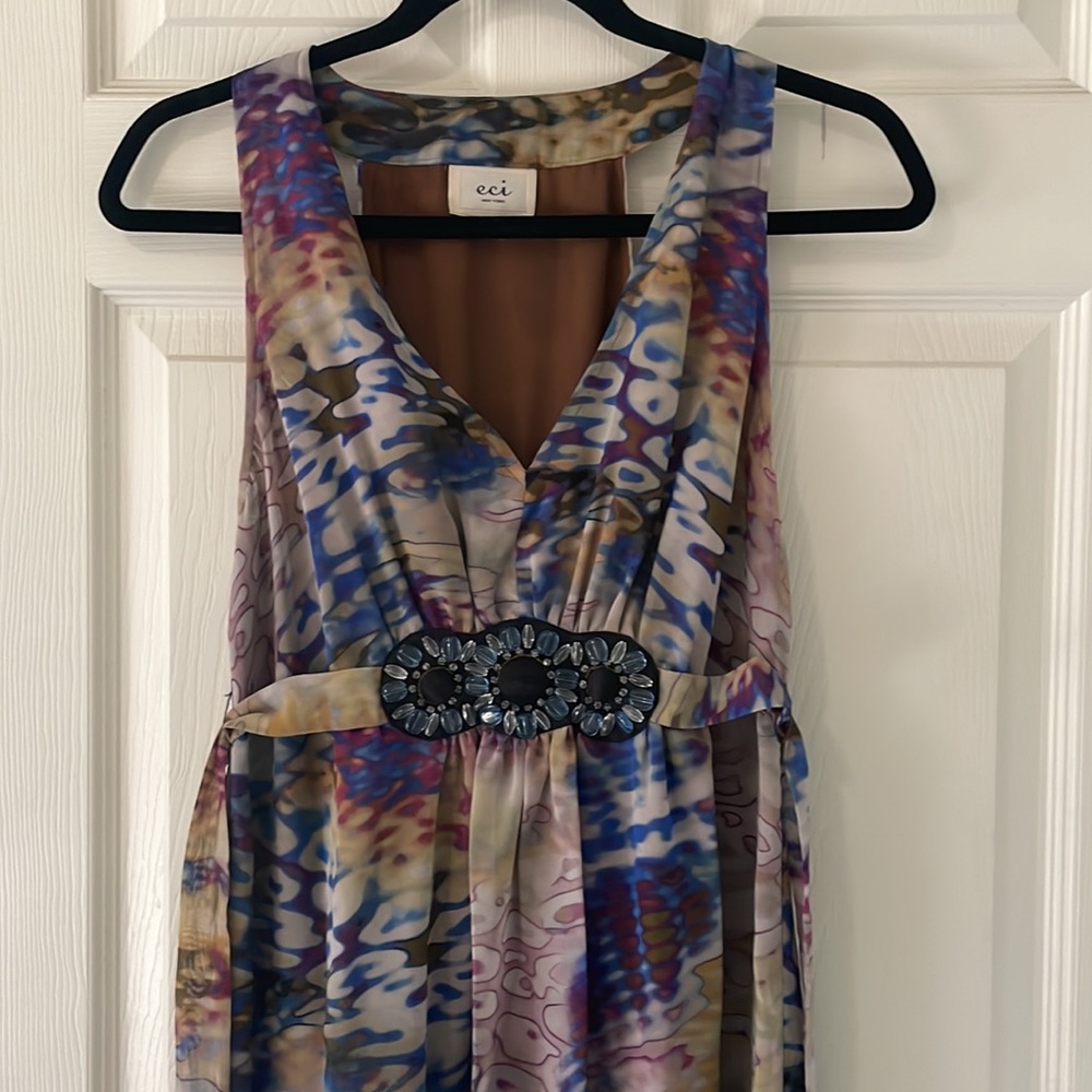 Multi-colored long breathable dress. Ribbon tie.